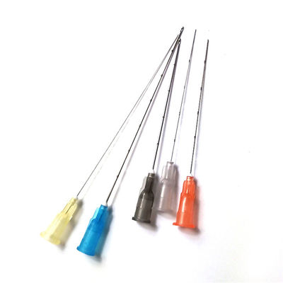 Microcannule jetable avec pointe d'aiguille contondante Microcannule contondante pour le remplissage cutané hyaluronique