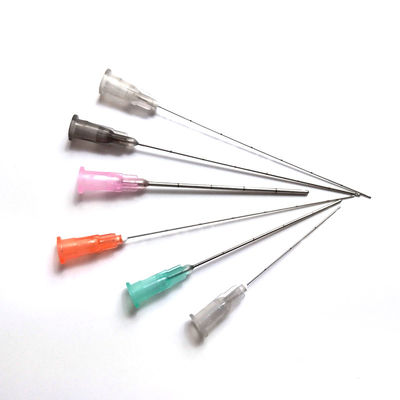 Remplisseur de micro-cannule pour l'acide hyaluronique injectable 18G 100mm